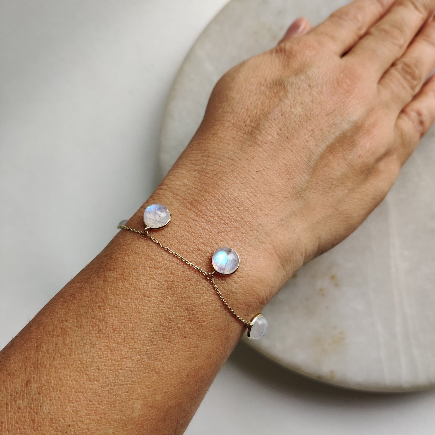 Natural Rainbow Moonstone Bracelet, 14K Yellow Gold Moonstone Bracelet, Chain Bracelet, Dainty Gemstone Bracelet, June Birthstone