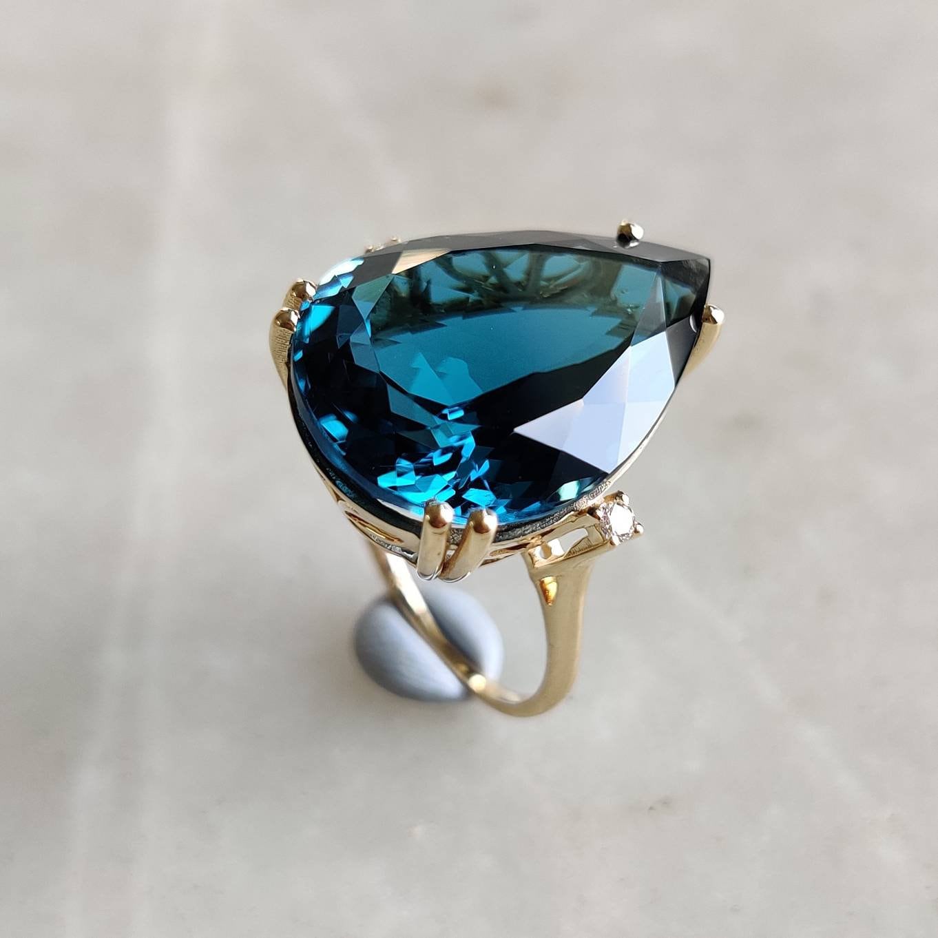 Natural London Blue Topaz Ring, 14K Solid Gold Ring, Topaz Diamond Ring,Topaz Ring, December Birthstone, Statement Ring, Topaz Diamond Ring