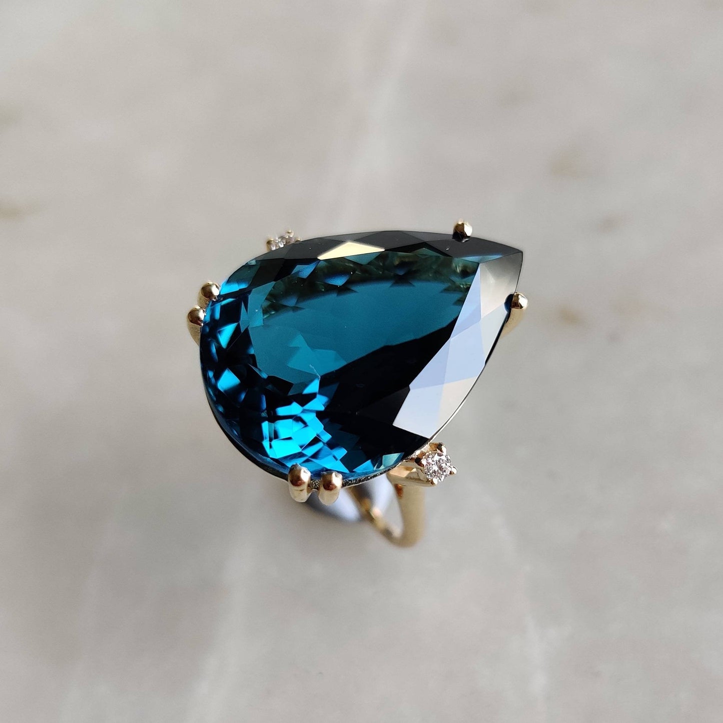 Natural London Blue Topaz Ring, 14K Solid Gold Ring, Topaz Diamond Ring,Topaz Ring, December Birthstone, Statement Ring, Topaz Diamond Ring