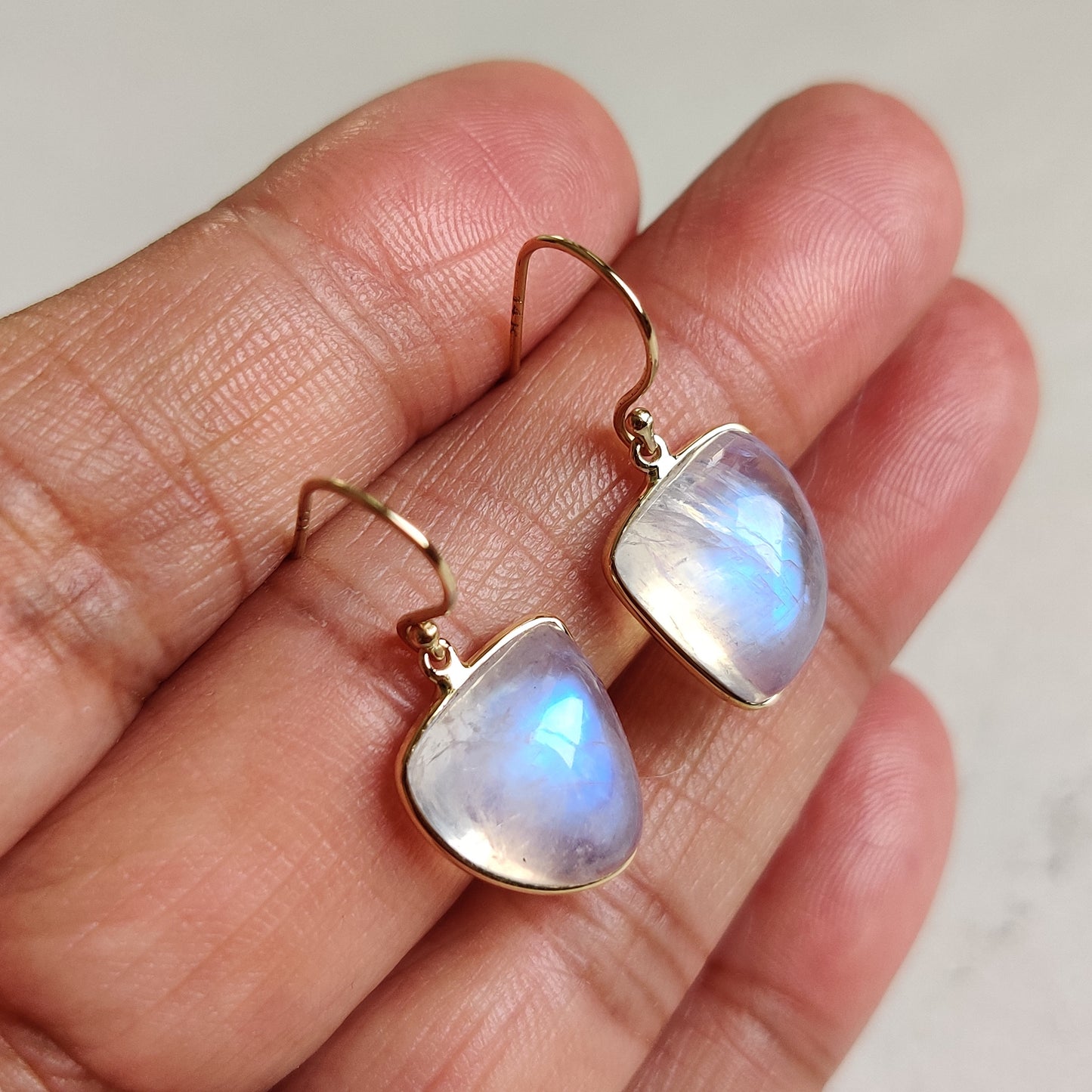 14K Gold Rainbow Moonstone Earrings, Natural Rainbow Moonstone Bezel Earring, 14K Solid Yellow Gold Earring, June Birthstone, Wedding Gift