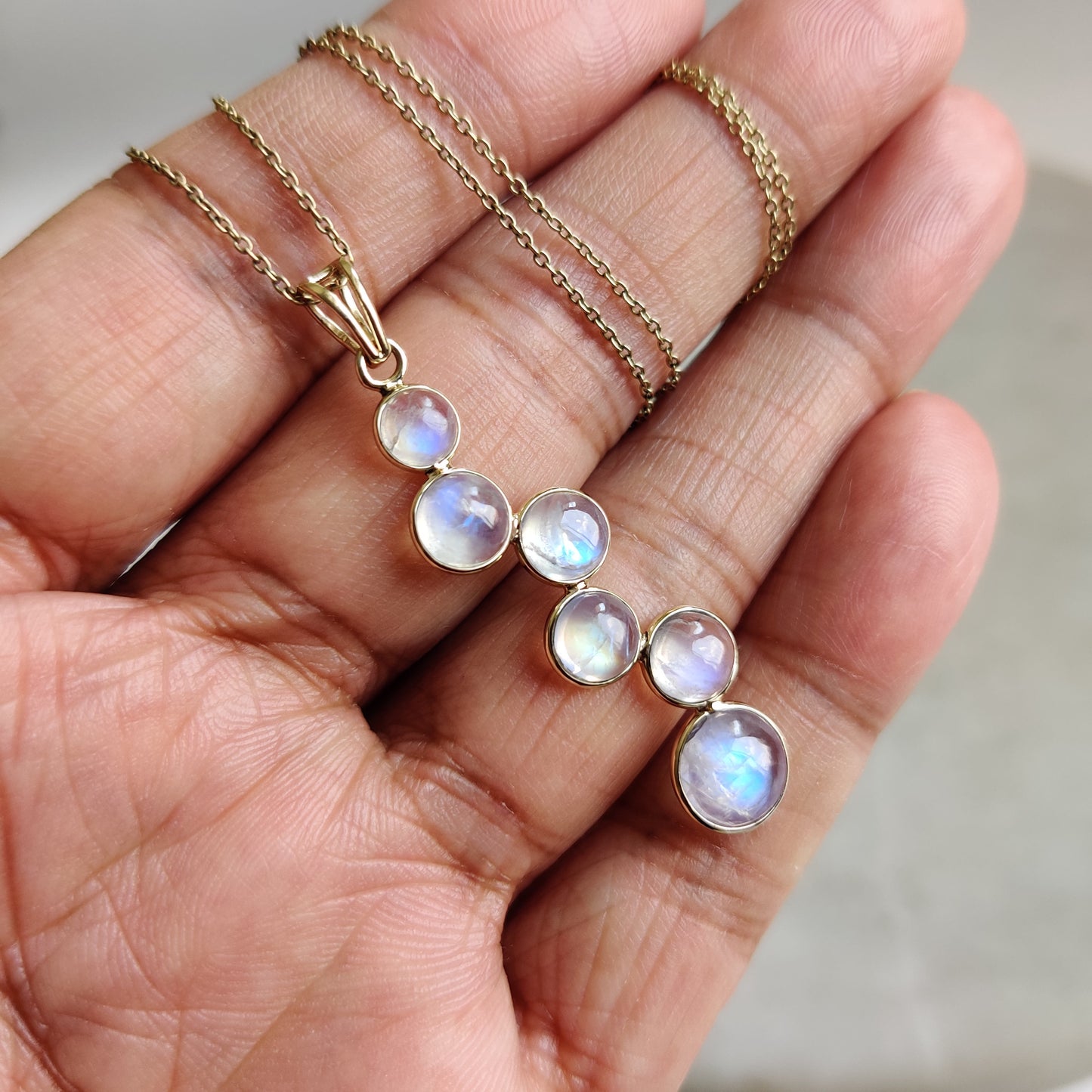 Natural Rainbow Moonstone Pendant, 14K Solid Gold Moonstone Pendant,Blue Moonstone Jewelry, June Birthstone, Blue Moonstone Pendent Necklace