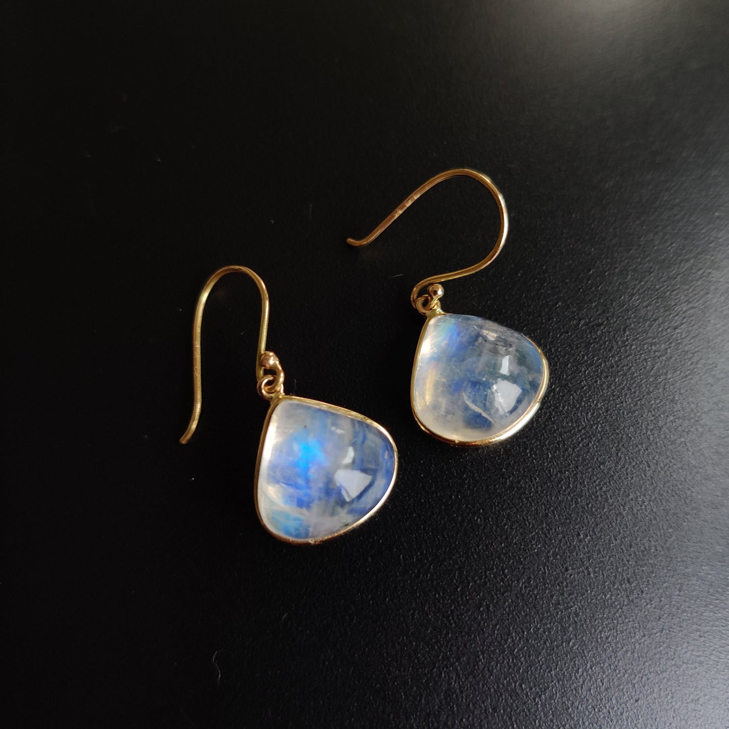 14K Gold Rainbow Moonstone Earring, Natural Rainbow Moonstone Bezel Earring, 14K Solid Yellow Gold Earring, June Birthstone, Christmas Gift