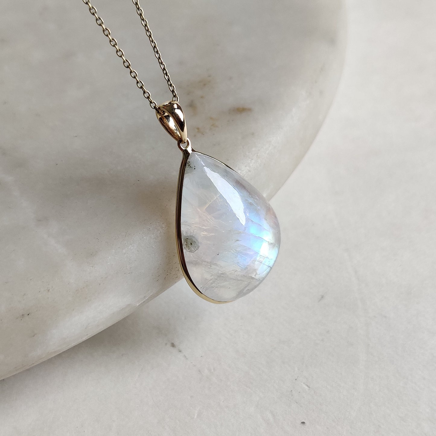 Natural Rainbow Moonstone Necklace, 14K Solid Gold Moonstone Pendant, Yellow Gold Necklace Pendant, Blue Moonstone Jewelry, June Birthstone