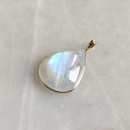 Natural Rainbow Moonstone Necklace, 14K Solid Gold Moonstone Pendant, Yellow Gold Necklace Pendant, Blue Moonstone Jewelry, June Birthstone