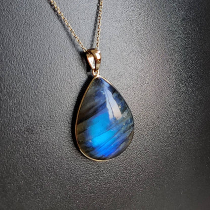 Natural Labradorite Pendant Necklace, 14K Solid Yellow Gold Labradorite Necklace, Blue Labradorite Bezel Pendant, November Birthstone