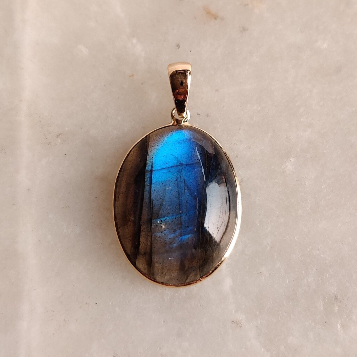 Natural Labradorite Pendant, 14K Solid Yellow Gold Labradorite Pendant, Oval Bezel Pendant, November Birthstone Pendant, Labradorite Jewelry