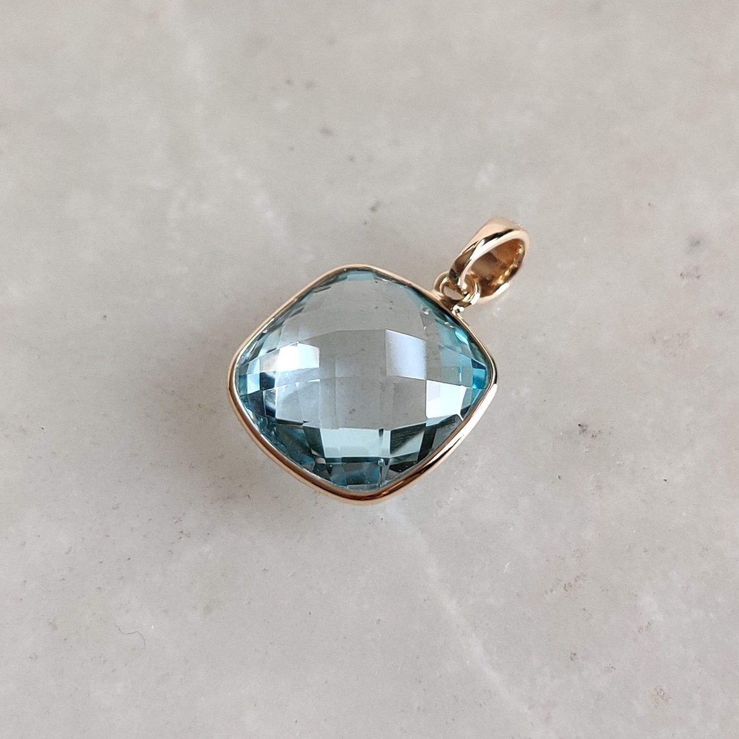 Natural Sky Blue Topaz Pendant, 14K Solid Gold Sky Blue Topaz Pendant, Solid Gold Bezel Pendant, December Birthstone , Christmas Gift