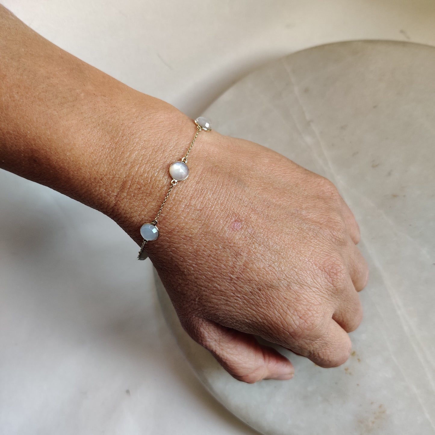 Natural White Moonstone Bracelet, 14K Yellow Gold Moonstone Bracelet, Chain Bracelet, Dainty Bracelet, June Birthstone, Moonstone Jewelry