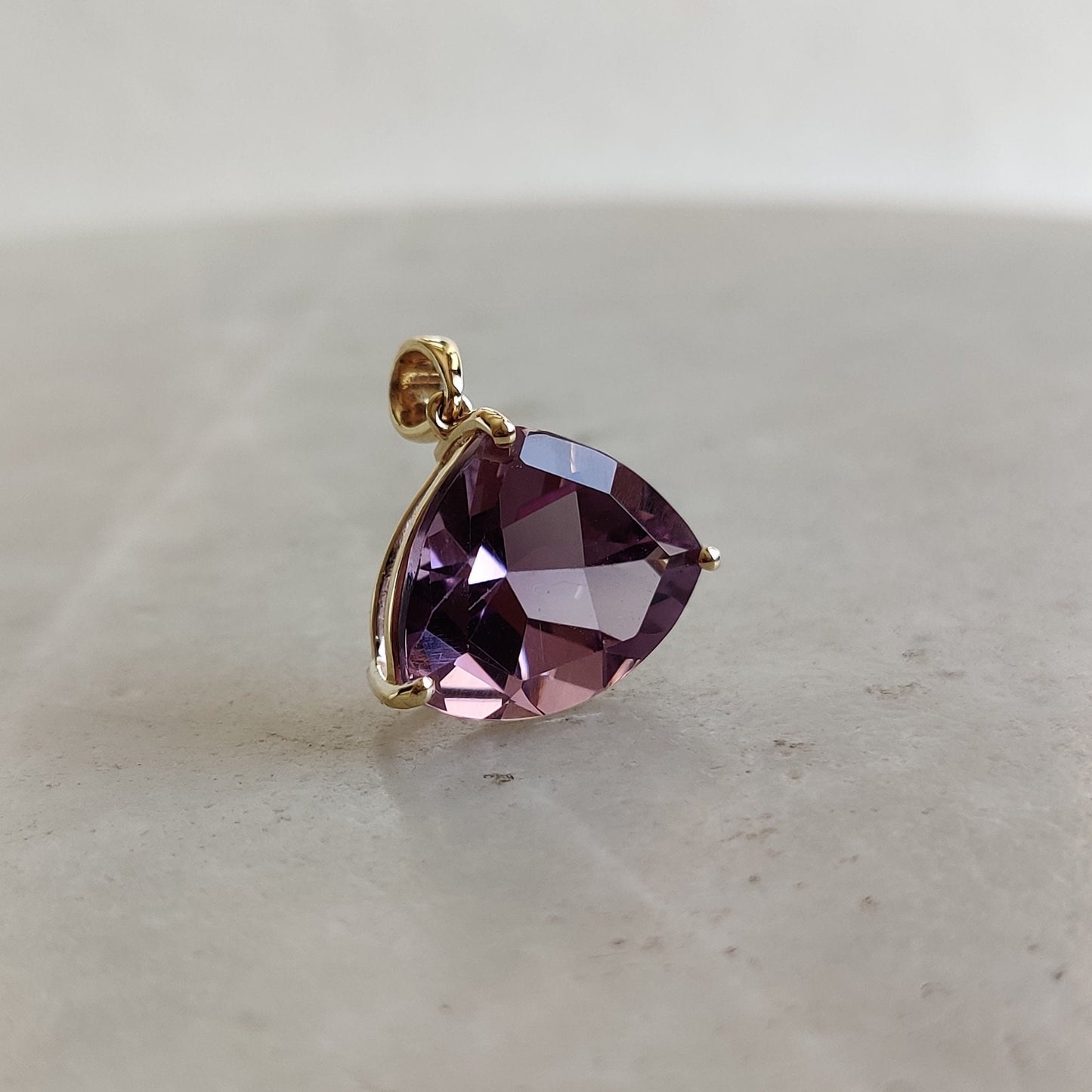 Colgante de amatista violeta natural, colgante de amatista violeta de oro amarillo macizo de 14 quilates, piedra natal de febrero, regalo de Navidad, joyería de amatista