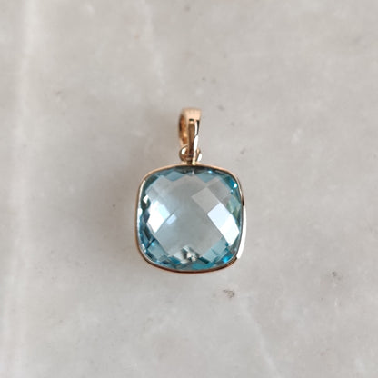 Natural Sky Blue Topaz Pendant, 14K Solid Gold Sky Blue Topaz Pendant, Solid Gold Bezel Pendant, December Birthstone , Christmas Gift