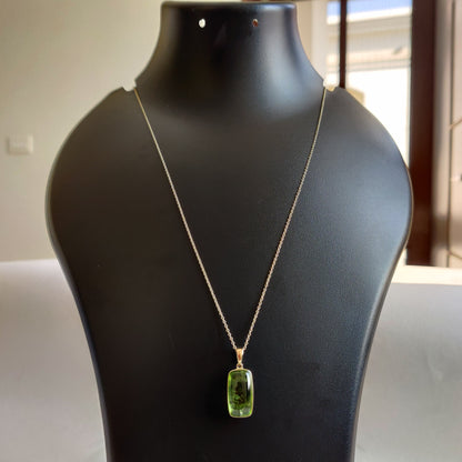 Colgante de peridoto natural, colgante de peridoto de oro macizo de 14 quilates, collar con colgante de oro macizo, piedra natal de agosto, regalo de Navidad, joyería de peridoto