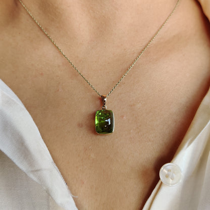 Natural Peridot Pendant, 14K Solid Gold Peridot Pendant, Solid Gold Pendant Necklace, August Birthstone, Peridot Gift, Peridot Jewelry