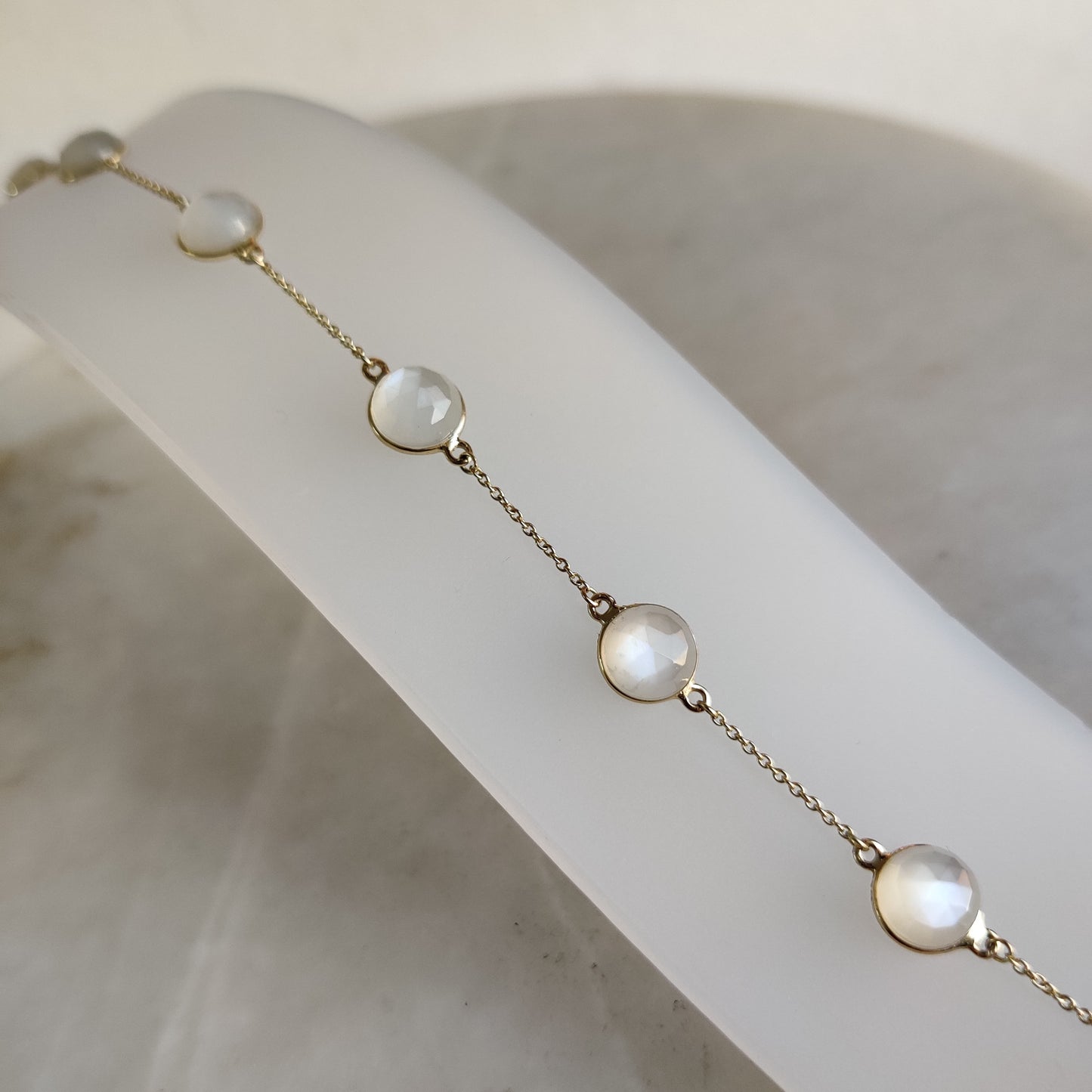 Natural White Moonstone Bracelet, 14K Yellow Gold Moonstone Bracelet, Chain Bracelet, Dainty Bracelet, June Birthstone, Moonstone Jewelry