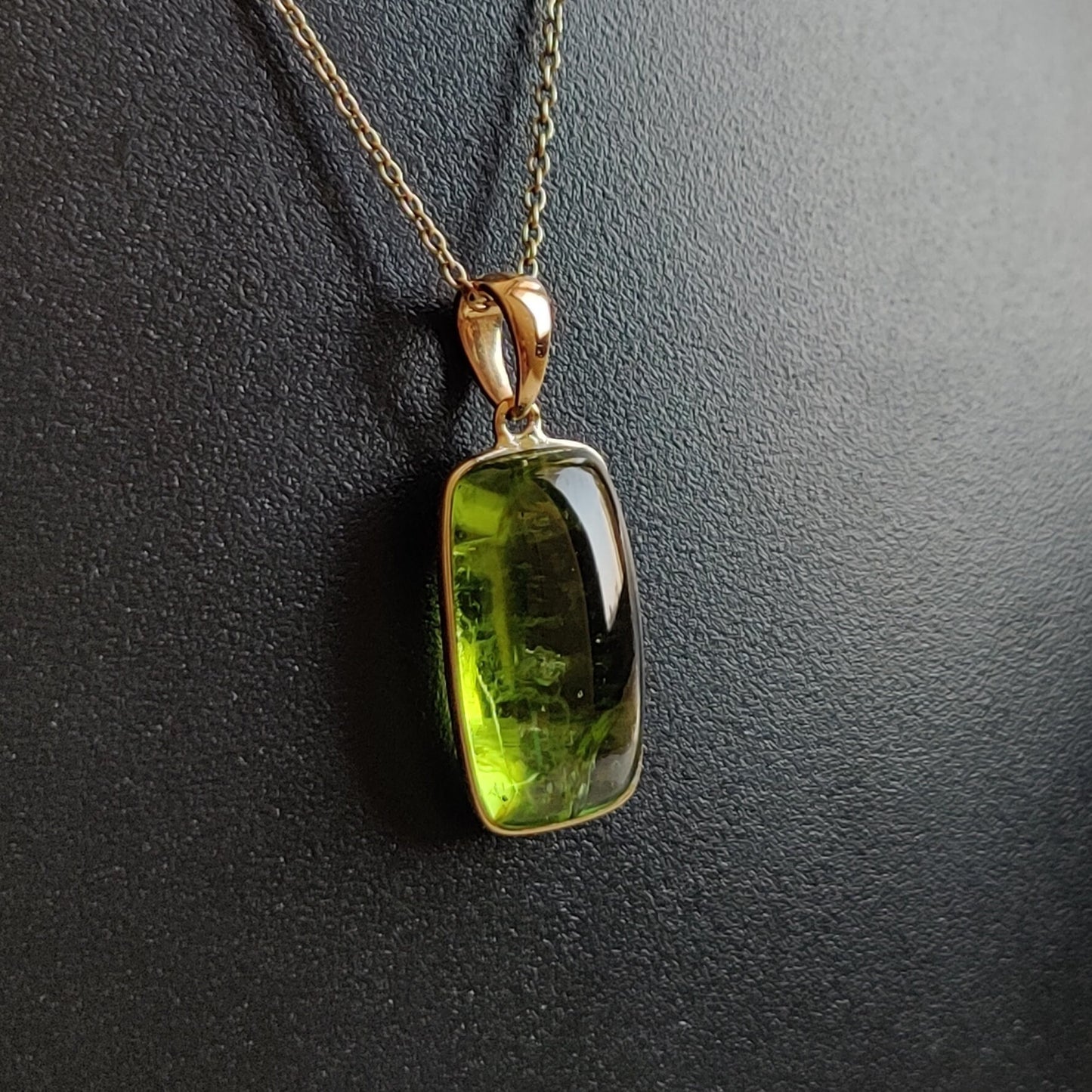 Colgante de peridoto natural, colgante de peridoto de oro macizo de 14 quilates, collar con colgante de oro macizo, piedra natal de agosto, regalo de Navidad, joyería de peridoto