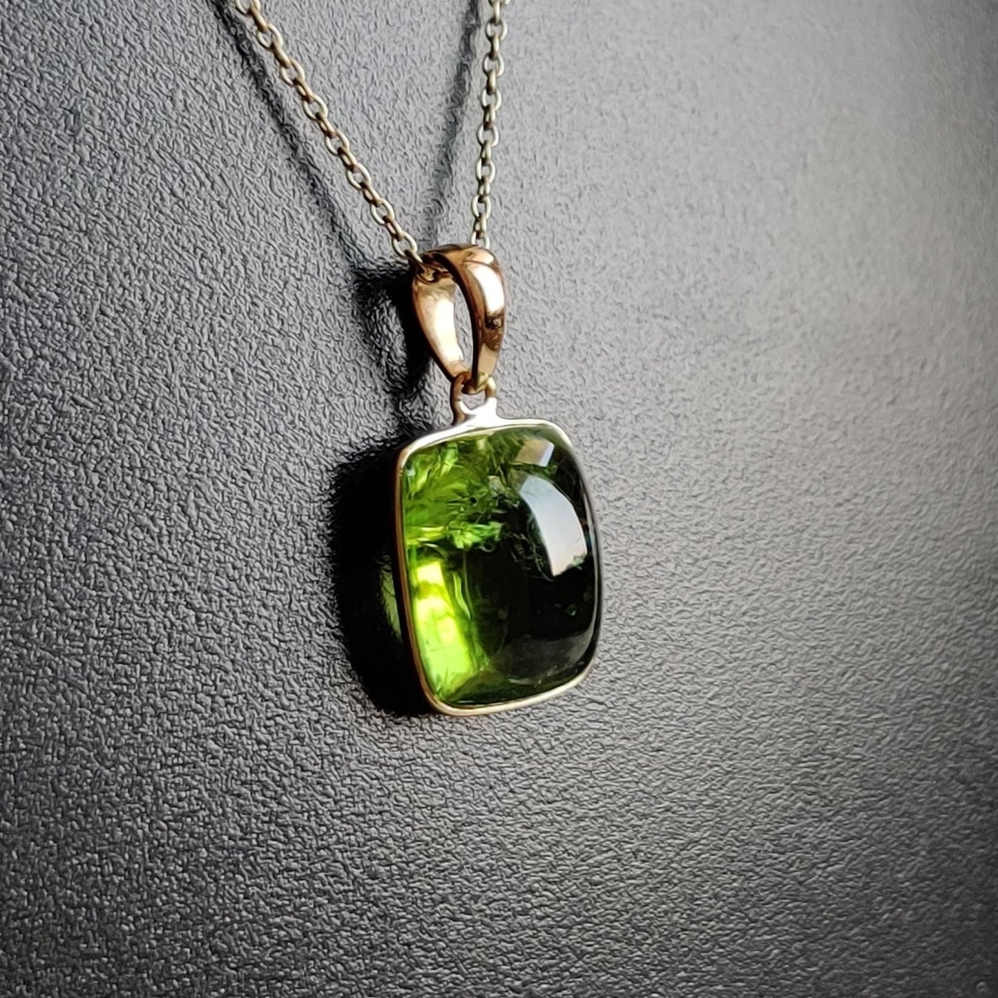 Natural Peridot Pendant, 14K Solid Gold Peridot Pendant, Solid Gold Pendant Necklace, August Birthstone, Peridot Gift, Peridot Jewelry