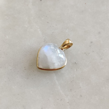 Natural Rainbow Moonstone Pendant, 14K Solid Yellow Gold Pendant, June Birthstone Pendant, Bezel Set Pendant, Christmas Present