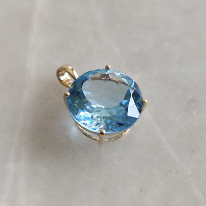 Colgante de topacio azul cielo natural, colgante de topacio azul cielo de oro amarillo macizo de 14 quilates, colgante de punta, colgante con piedra de nacimiento de diciembre, regalo de Navidad