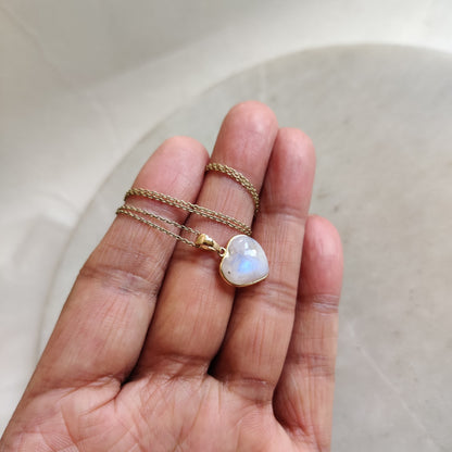 Natural Rainbow Moonstone Pendant, 14K Solid Yellow Gold Pendant, June Birthstone Pendant, Bezel Set Pendant, Christmas Present