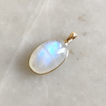 Natural Rainbow Moonstone Necklace, 14K Solid Gold Moonstone Pendant, Yellow Gold Necklace Pendant, Blue Moonstone Jewelry, June Birthstone