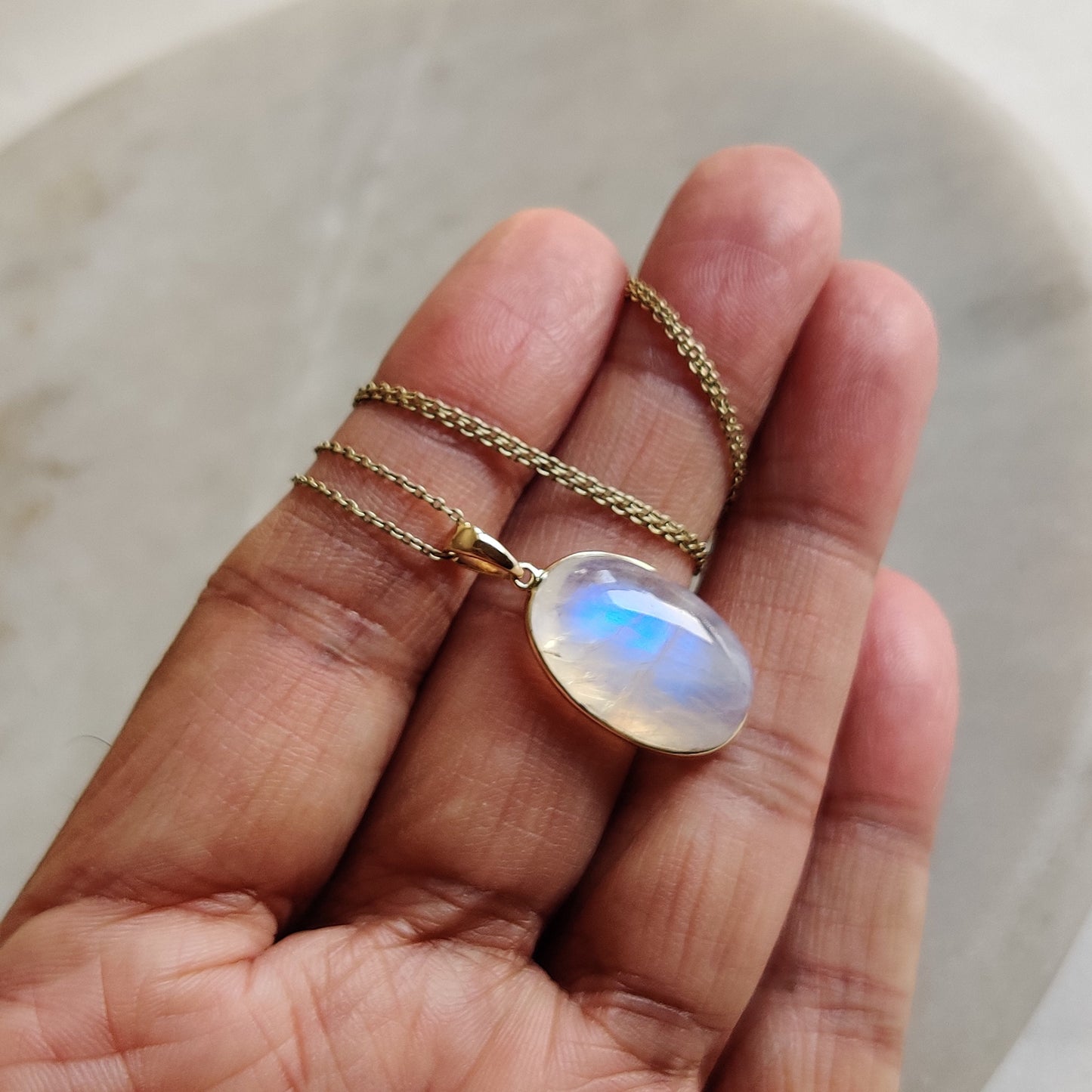 Natural Rainbow Moonstone Necklace, 14K Solid Gold Moonstone Pendant, Yellow Gold Necklace Pendant, Blue Moonstone Jewelry, June Birthstone