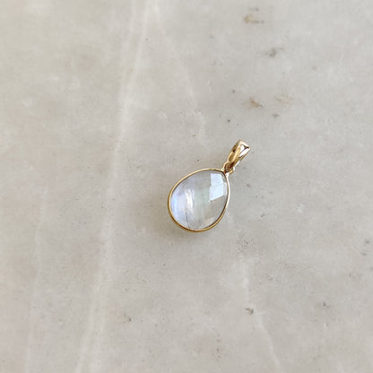 Natural Rainbow Moonstone Necklace, 14K Solid Yellow Gold Moonstone Pendant, Blue Moonstone Jewelry, June Birthstone, Christmas Gift