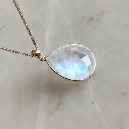 14K Gold Moonstone Pendant, Natural Moonstone Pendant, 14K Solid Yellow Gold Pendant, June Birthstone, Christmas Gifts, Moonstone Jewelry