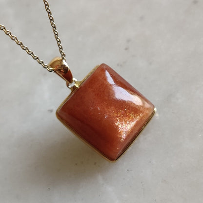 Natural Sunstone Pendant, 14K Solid Gold Sunstone Pendant, Yellow Gold Necklace Pendant, July August Birthstone, Feldspar Crystal Pendant