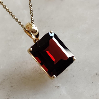 Natural Garnet Pendant, 14K Solid Yellow Gold Garnet Pendant, January Birthstone Pendant, Garnet Jewelry, Octagon Pendant, Christmas Present