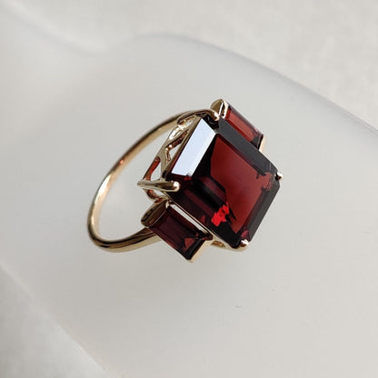 Natural Garnet Ring, 14K Solid Yellow Gold Rin, Statement Ring, Cocktail Ring, January Birthstone Ring, Garnet Jewelry, Gifts for her