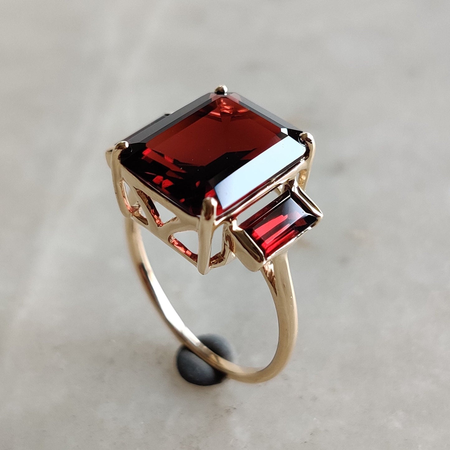 Natural Garnet Ring, 14K Solid Yellow Gold Rin, Statement Ring, Cocktail Ring, January Birthstone Ring, Garnet Jewelry, Gifts for her