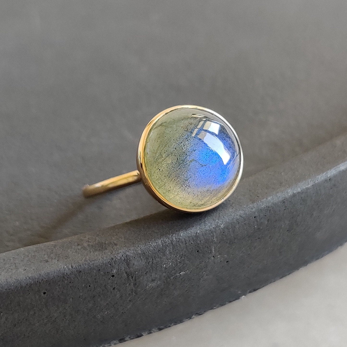 Natural Labradorite Ring, 14K Solid YellowGold Labradorite Gold Ring, Labradorite Jewelry, Dainty Ring, November Birthstone, Gifts for her