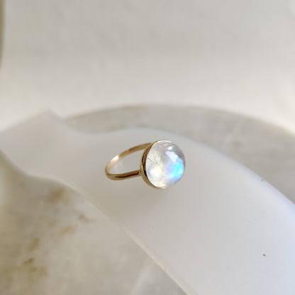 Natural Rainbow Moonstone Ring, 14K Solid Gold Ring, Rainbow Moonstone Gold Ring, Rainbow Moonstone Jewelry, Dainty Ring, June Birthstone