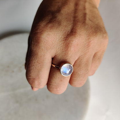 Natural Rainbow Moonstone Ring, 14K Solid Yellow Gold Rainbow Moonstone Ring, Dainty Ring, June Birthstone Ring, Rainbow Moonstone Jewelry