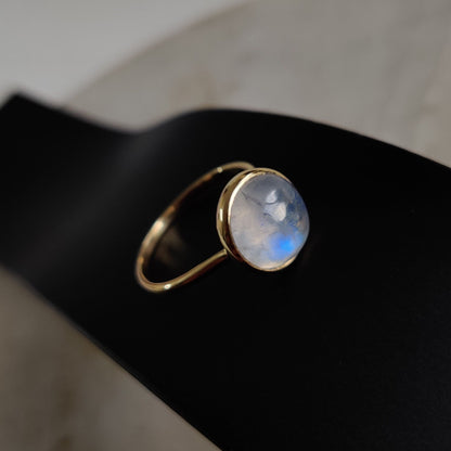 Natural Rainbow Moonstone Ring, 14K Solid Yellow Gold Rainbow Moonstone Ring, Dainty Ring, June Birthstone Ring, Rainbow Moonstone Jewelry