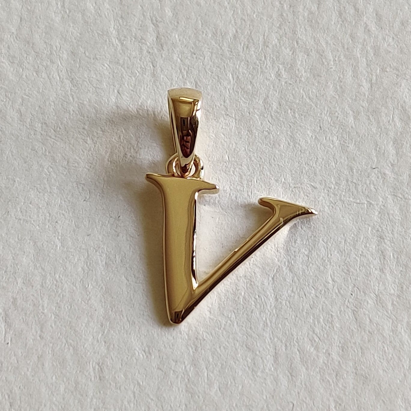 14K Gold Initial V Pendant, Solid Yellow Gold Initial V Charm Pendant, Gold Charm Pendant, Alphabet V Pendant, Birthday Gift, Letter Pendant