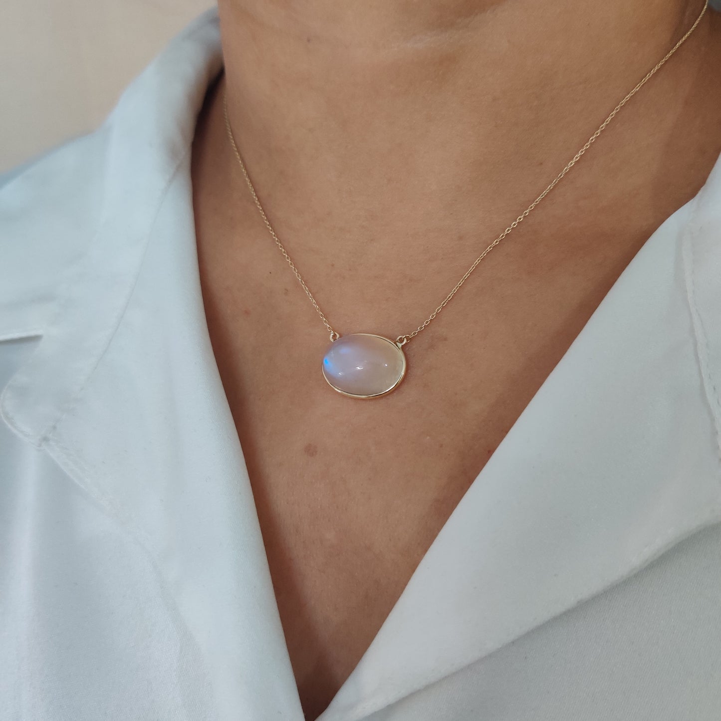 Natural Rainbow Moonstone Necklace, 14K Solid Gold Moonstone Pendant, Yellow Gold Necklace Pendant, Blue Moonstone Jewelry, June Birthstone