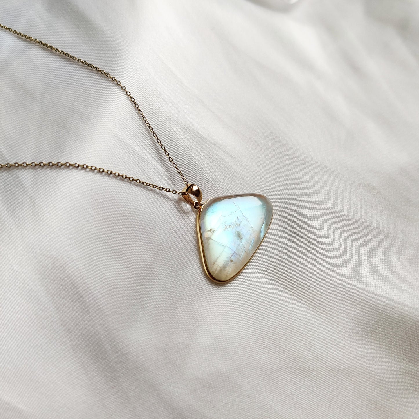 Natural Rainbow Moonstone Pendant, 14K Solid Yellow Gold Rainbow Moonstone Pendant, June Birthstone, Bezel Pendant, Christmas Present