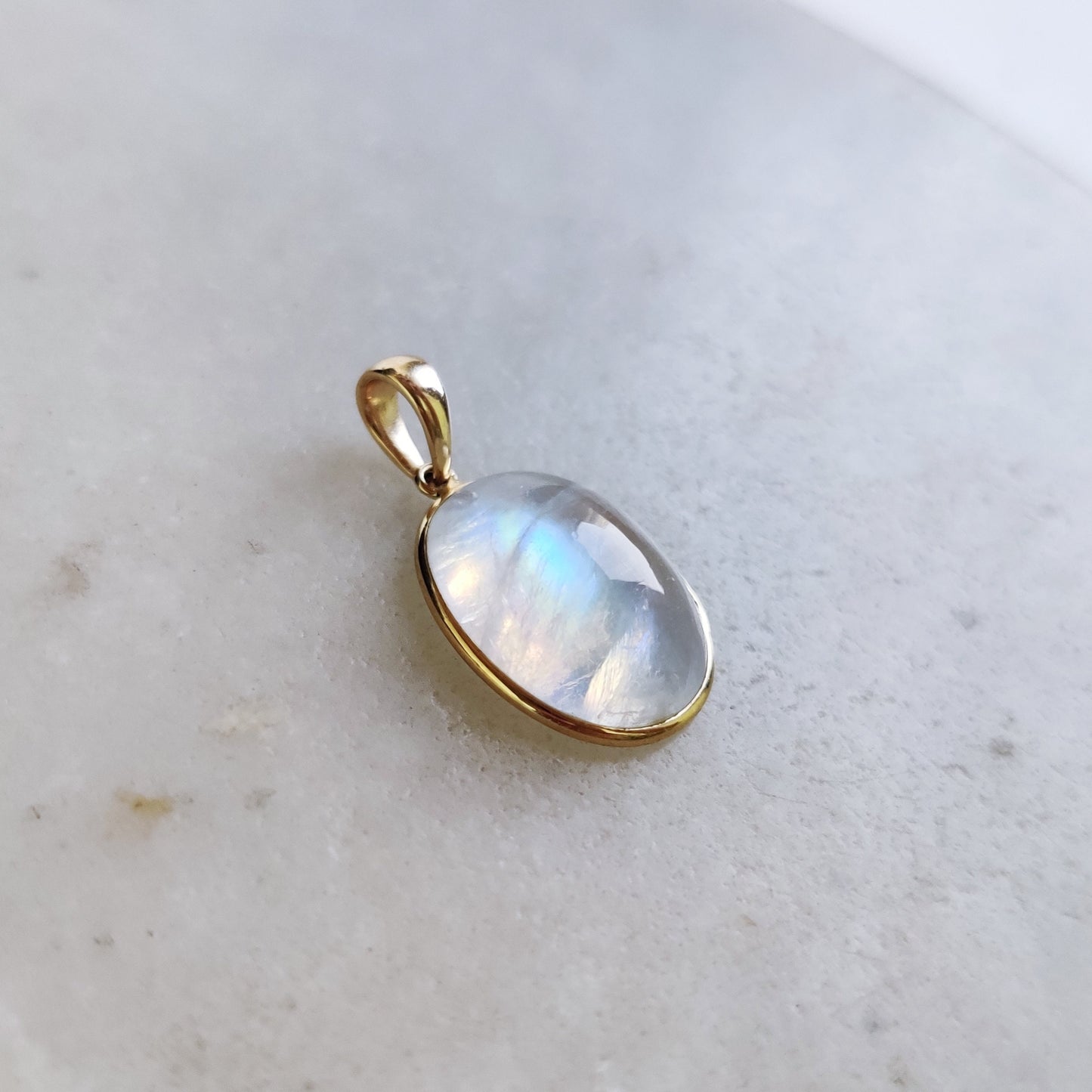 Natural Rainbow Moonstone Pendant, 14K Solid Yellow Gold Moonstone Pendant, June Birthstone, Bezel Pendant, Oval Pendant, Christmas Gift