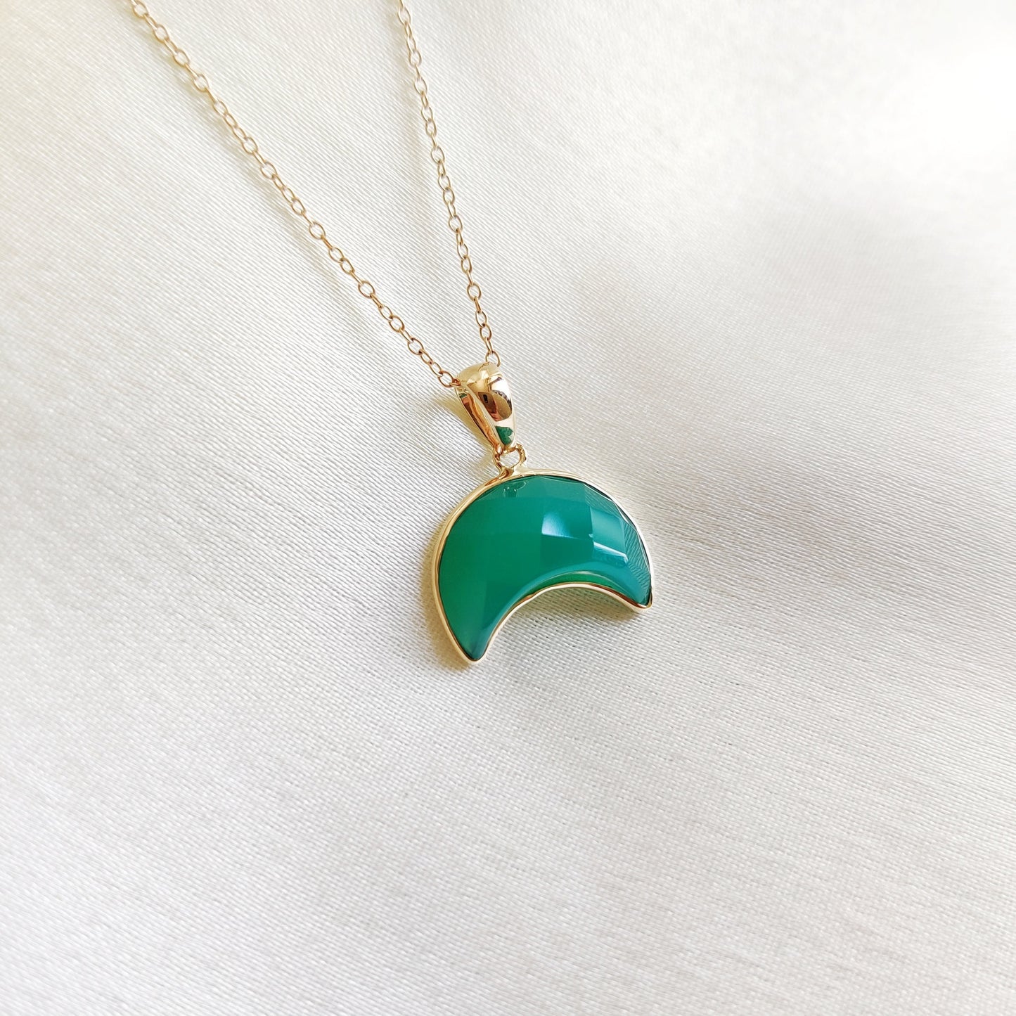 14K Gold Moon Shape Pendant, Natural Red Onyx Pendant, Natural Green Onyx Pendant, Natural Chalcedony Pendant, Dainty Moon Jewelry