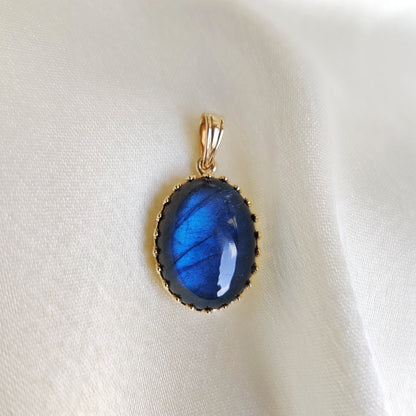 Natural Labradorite Pendant, 14K Solid Yellow Gold Blue Labradorite Pendant, August Birthstone Pendant, Crown Bezel Pendant, Oval Pendant