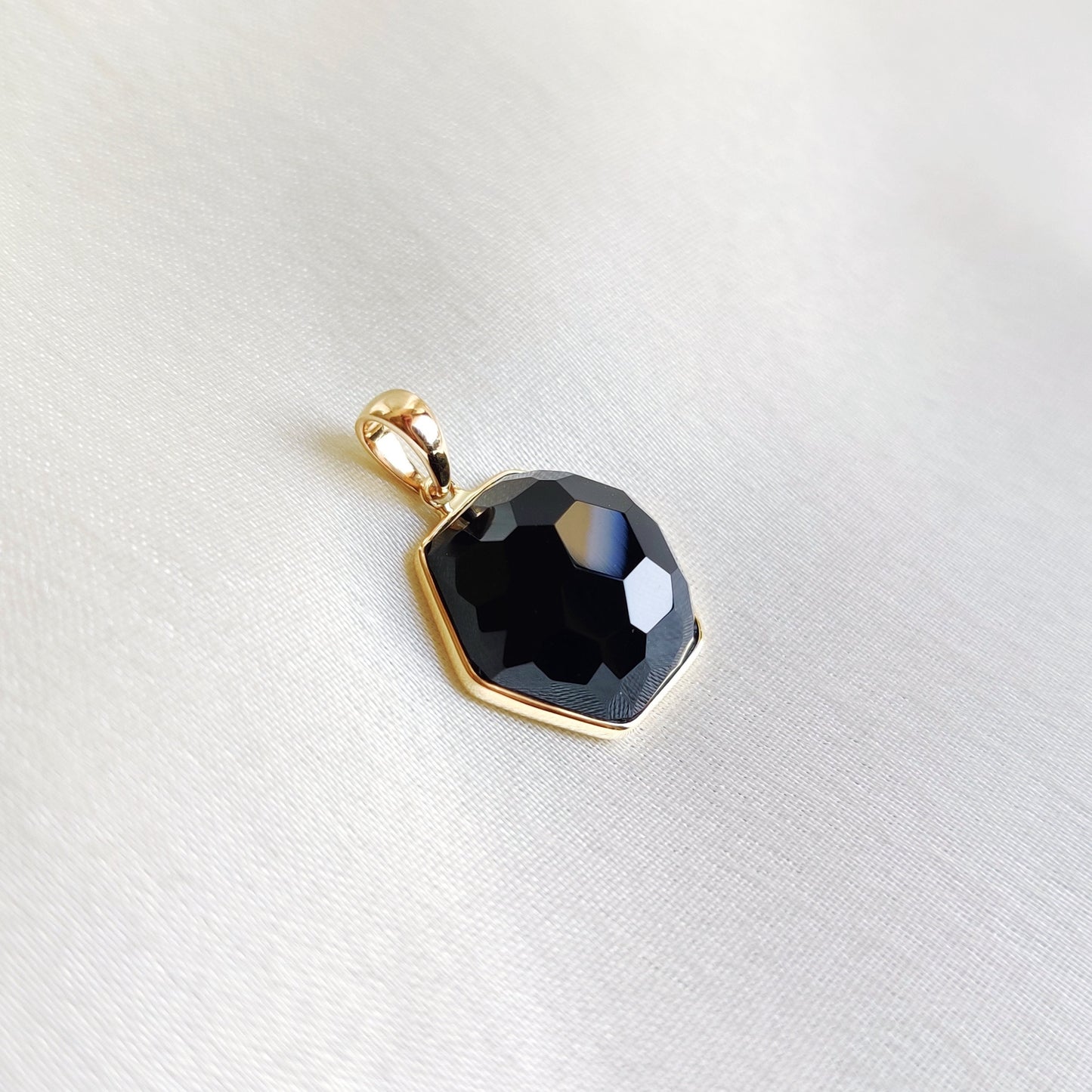 Natural Black Onyx Pendant, 14K Solid Gold Onyx Pendant, Hexagon Pendant, December Birthstone Pendant, Christmas Gift, Black Onyx Jewelry