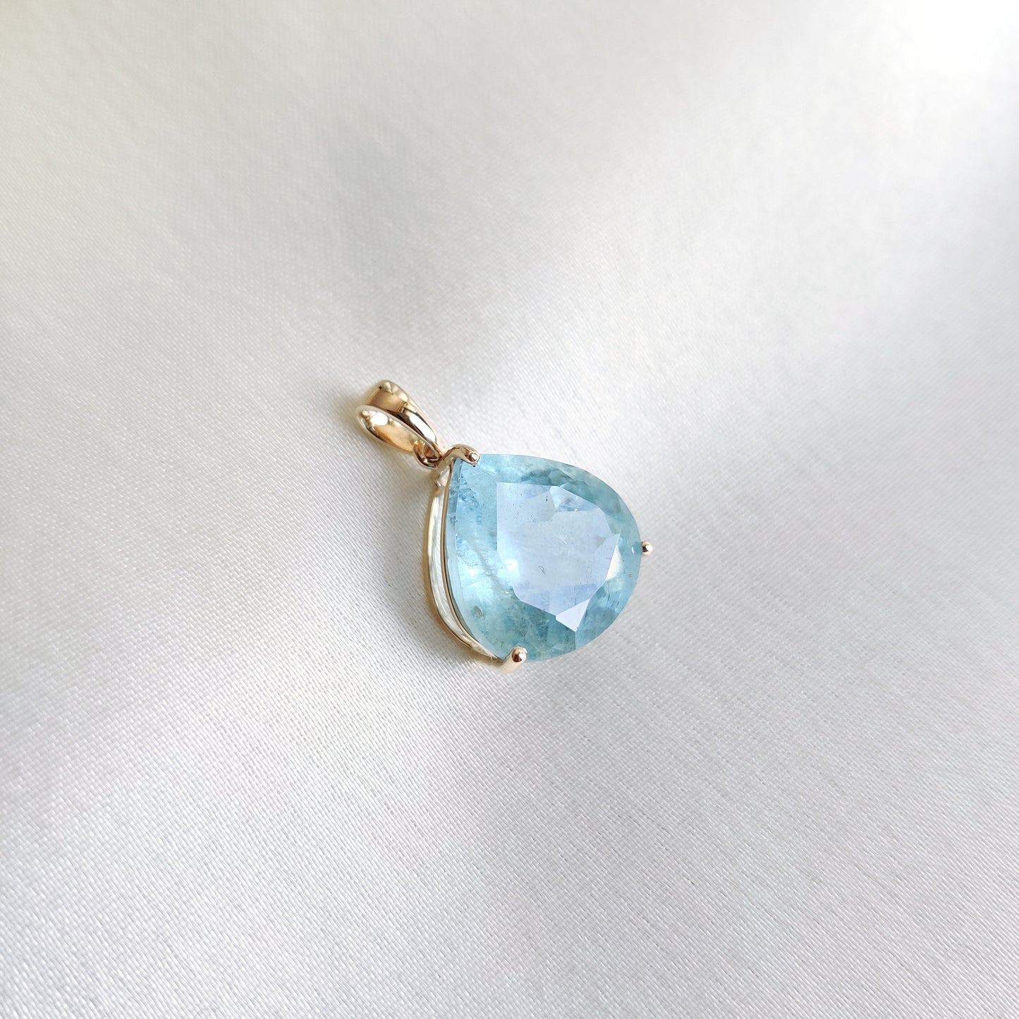 Natural Aquamarine Pendant, 14K Solid Yellow Gold Pendant, March Birthstone Pendant, Natural Aquamarine Jewelry, Christmas Present