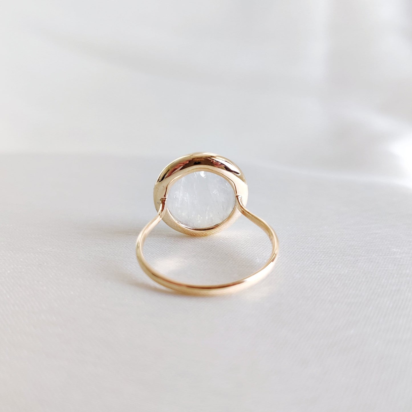 Natural Rainbow Moonstone Ring, 14K Solid Yellow Gold Blue Moonstone Ring, June Birthstone Ring, Round Bezel Ring, Christmas Present