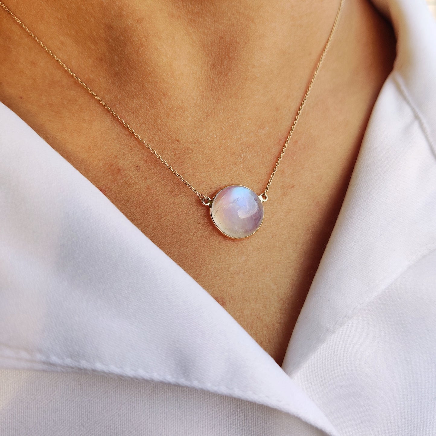 Natural Rainbow Moonstone Necklace, Moonstone Necklace Set in 14K Solid Yellow Gold, June Birthstone Pendant, Blue Moonstone Jewelry