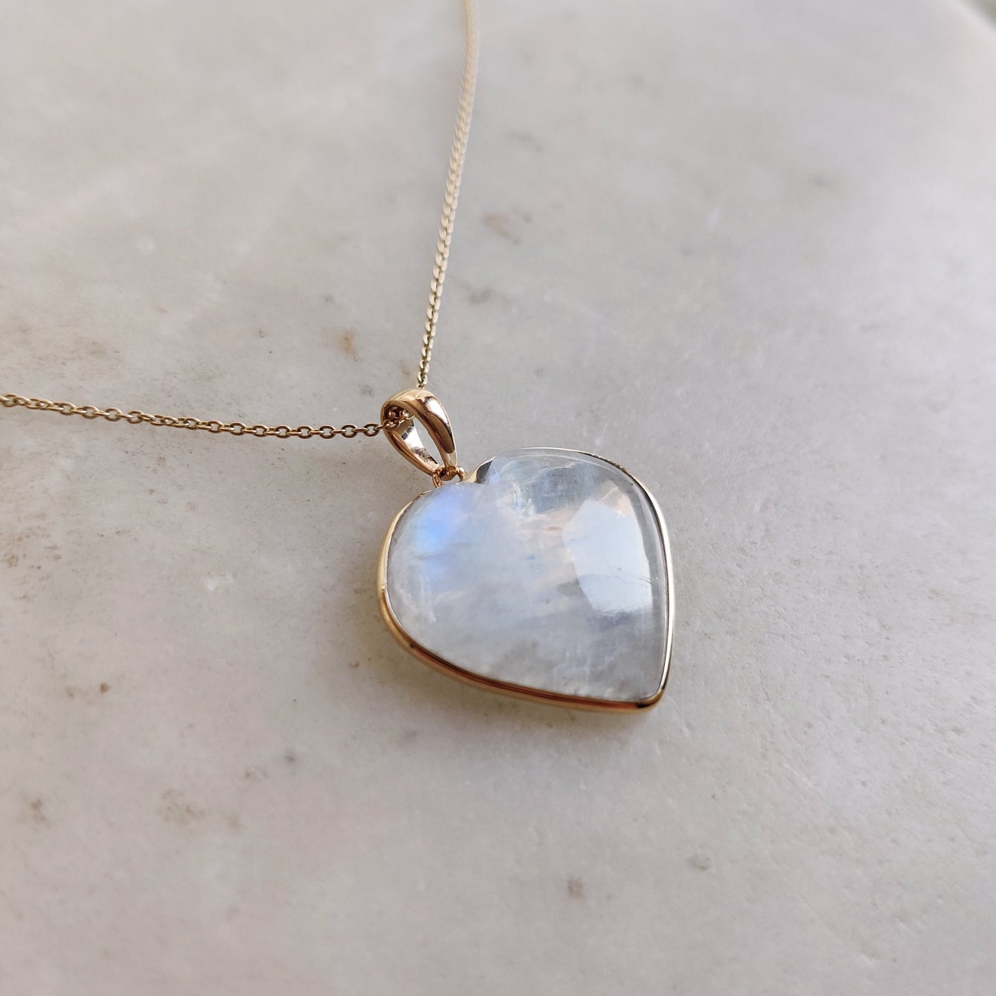 Natural Rainbow Moonstone Pendant, 14K Solid Gold Moonstone Pendant, Moonstone Heart Pendant, Blue Moonstone Jewelry, June Birthstone