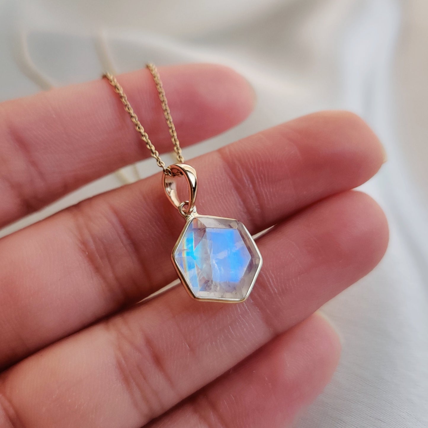 Natural Rainbow Moonstone Necklace, 14K Solid Gold Moonstone Pendant, Yellow Gold Necklace Pendant, Blue Moonstone Jewelry, June Birthstone