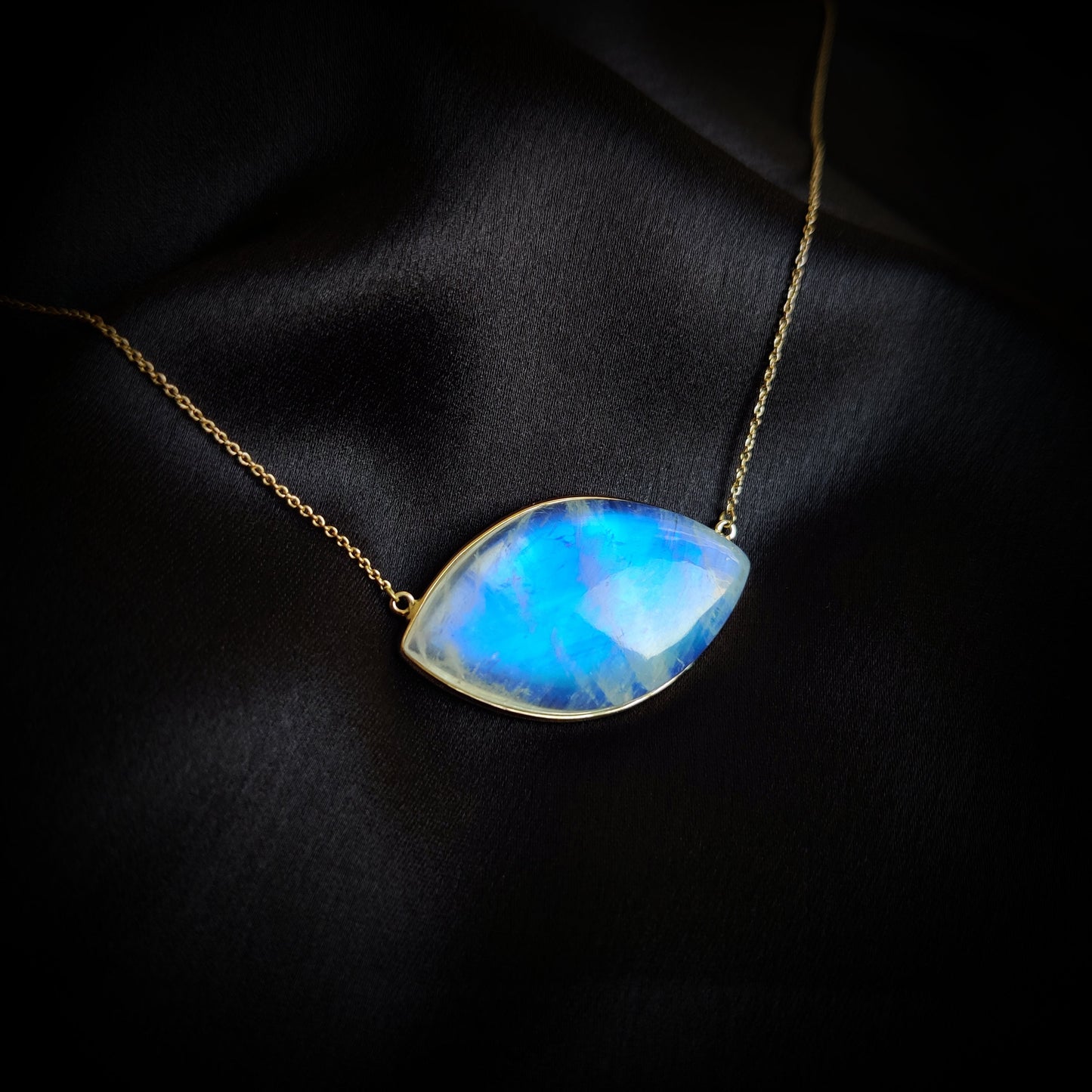 Natural Rainbow Moonstone Necklace, 14K Solid Yellow Gold Moonstone Pendant, Blue Moonstone Jewelry, June Birthstone Pendant