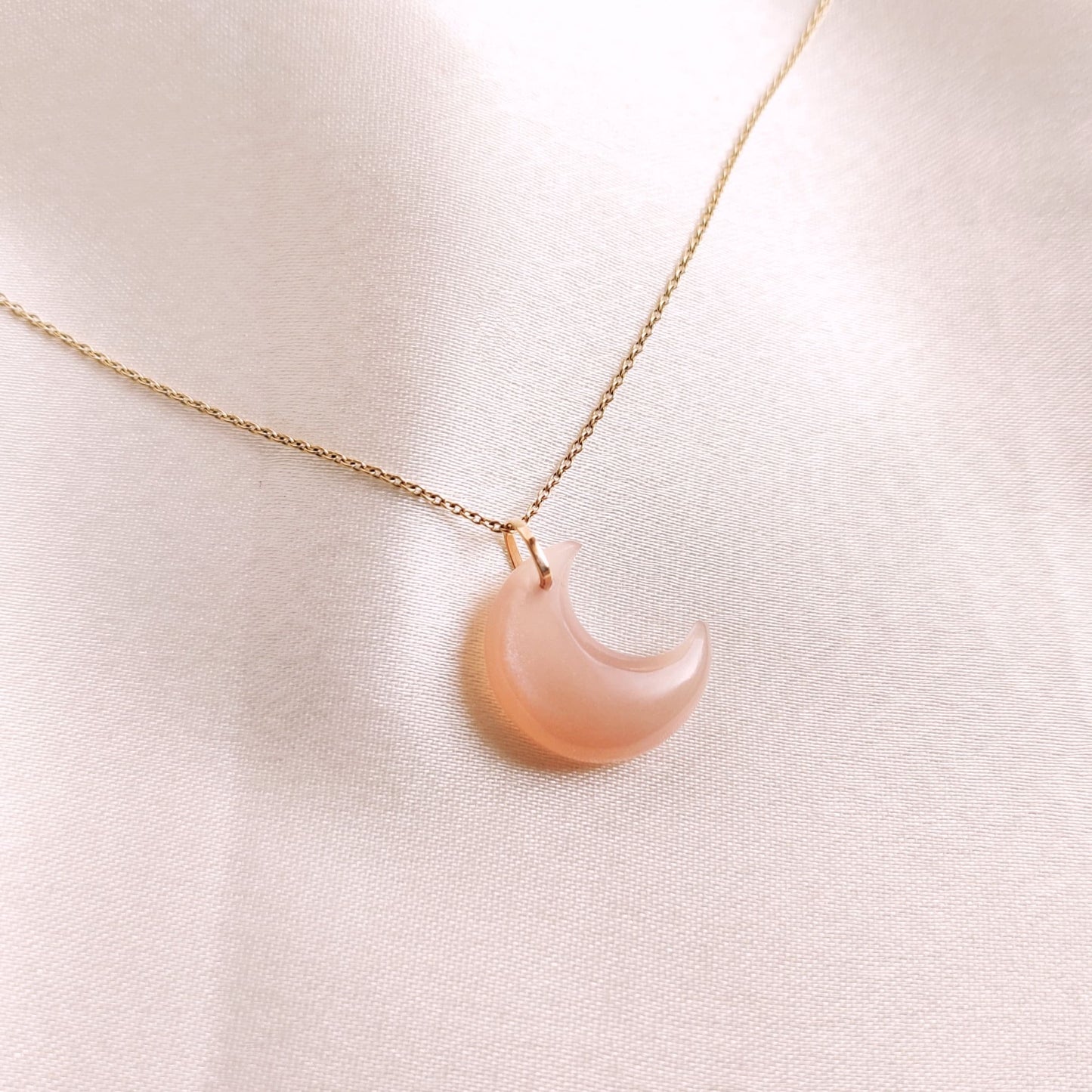 Natural Peach Moonstone Pendant, 14K Solid Yellow Gold Moonstone Pendant, June Birthstone Pendant, Crescent Moonstone Pendant, Birthday Gift