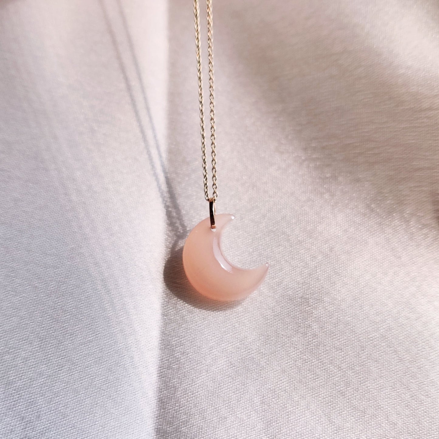 Natural Peach Moonstone Pendant, 14K Solid Yellow Gold Moonstone Pendant, June Birthstone Pendant, Crescent Moonstone Pendant, Birthday Gift