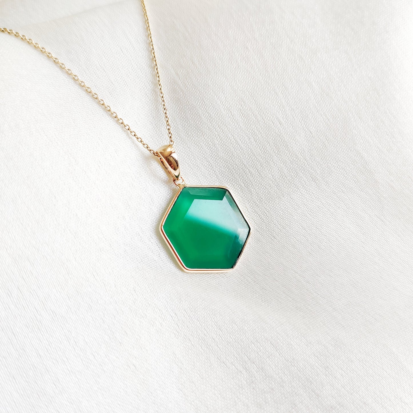 Natural Green Onyx Hexagon Pendant, 14K Solid Yellow Gold Onyx Pendant, Hexagon Pendant, May Birthstone Pendant, Green Onyx Jewelry